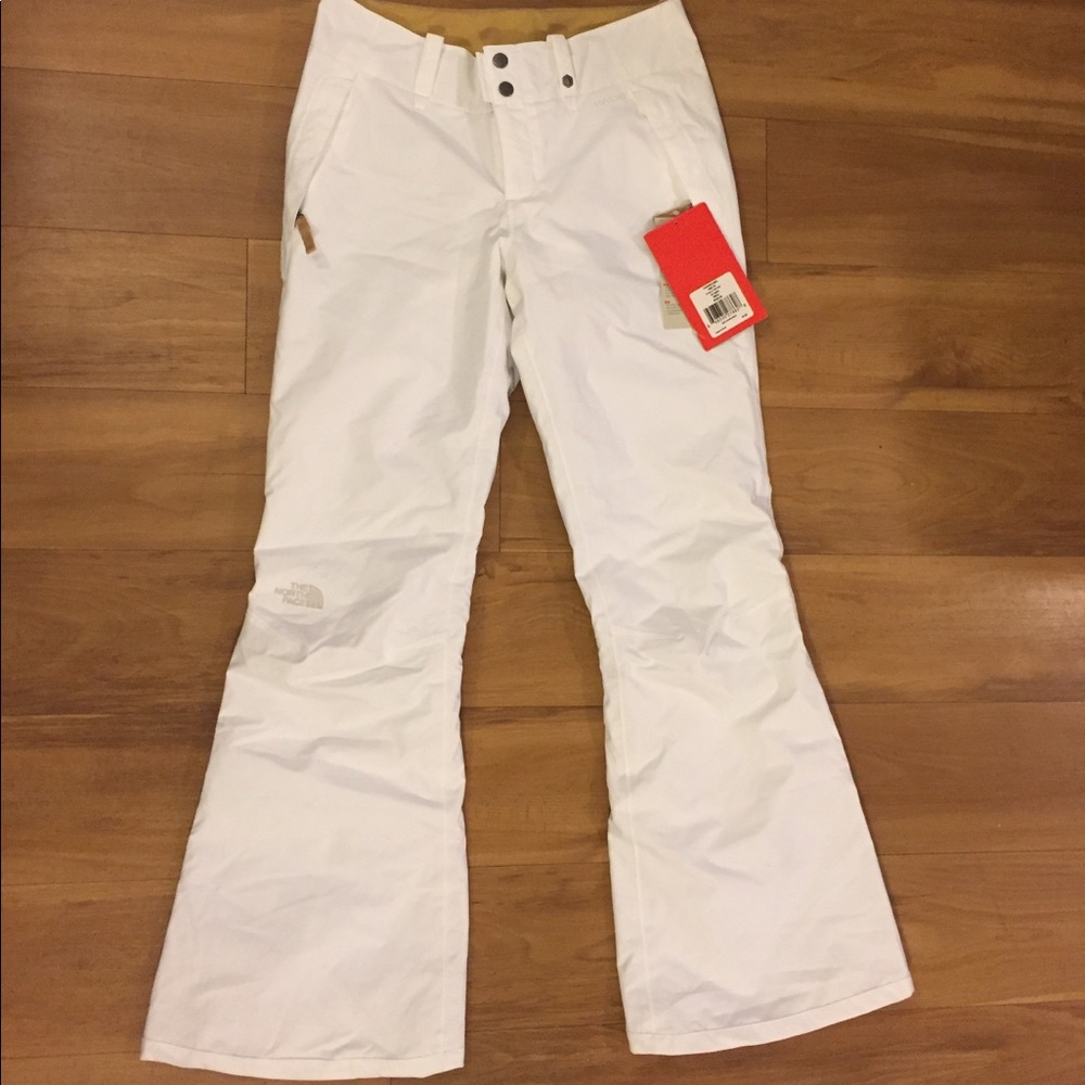 The North Face “HyVent” Snowpants Women’s Small